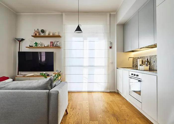 Bilocale Moderno E Silenzioso Vicino Navigli E Duomo Con Metro M4, Apartment Mailand